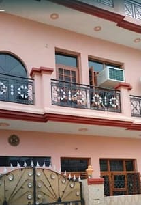 Urban Awaas | 2BHK Independent kothi for rent  (ground floor) in Zirakpur