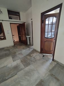 Urban Awaas | 2bhk Room for rent in sector 15 panchkula ,first floor unfurnished